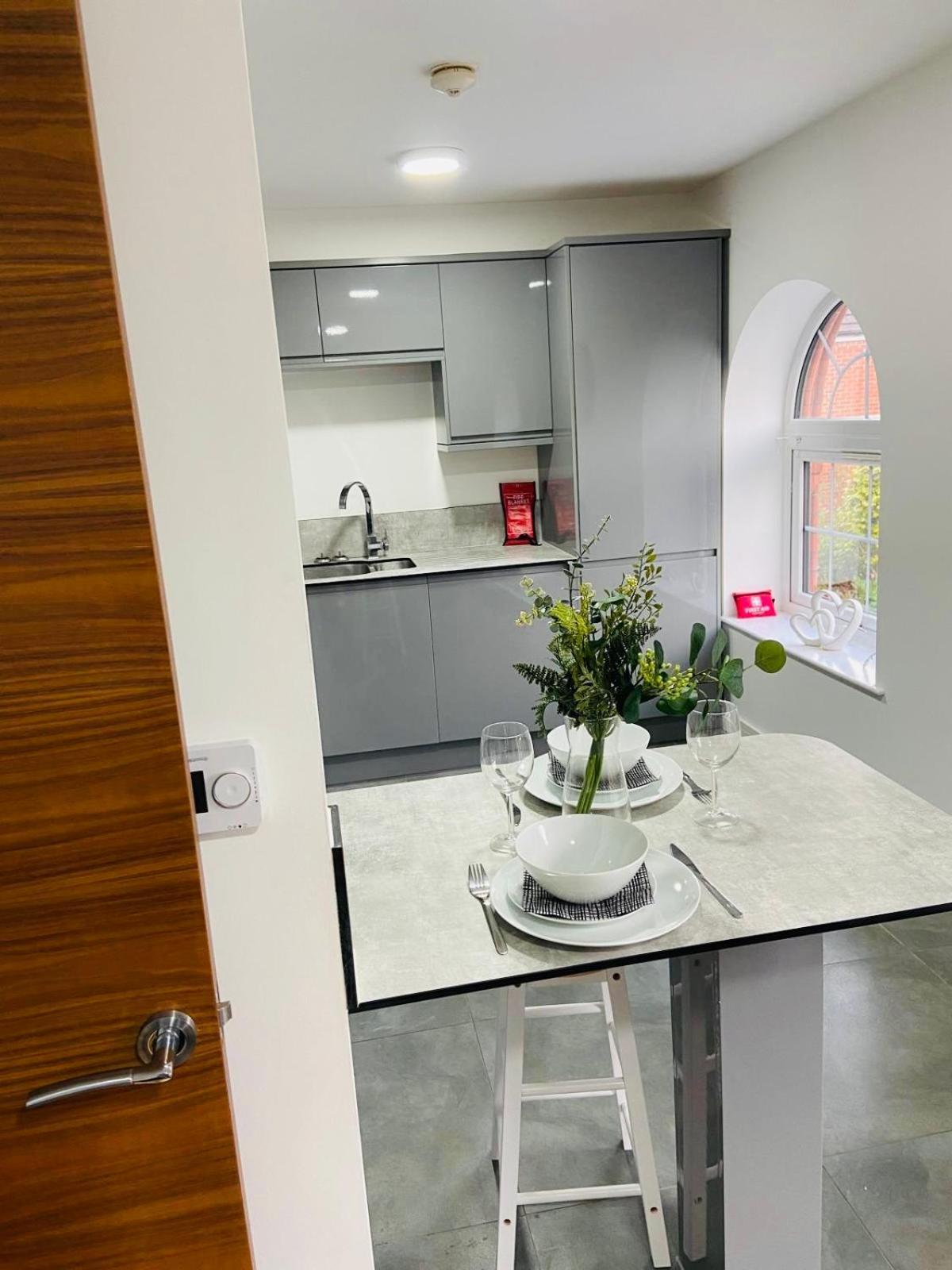 Modern Flat With Free Parking Close To Birmingham Centre Εξωτερικό φωτογραφία